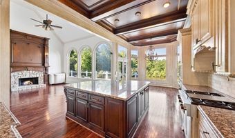 675 FALLS LAKE Dr, Alpharetta, GA 30022