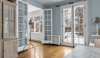 852 Hale St, Beverly, MA 01915