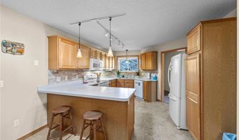 13008 Echo Ln, Apple Valley, MN 55124