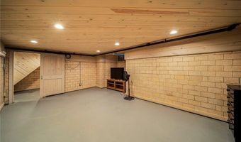 2509 Walnut Blvd, Ashtabula, OH 44004