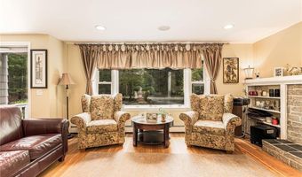 529 Shippeetown Rd, East Greenwich, RI 02818