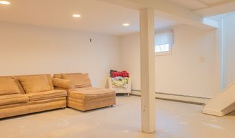 10 Almar Dr, Bethel, CT 06801