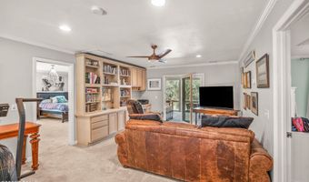 5 Petigru Dr, Beaufort, SC 29902