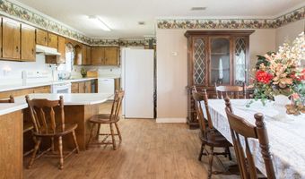 596 Teakwood Rd, Alma, GA 31510