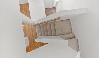 16 Edward Cir, Bedford, NH 03110