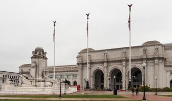 1410 C St NE, Washington, DC 20002