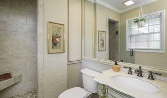 1751 Clubview Dr, Alexander City, AL 35010