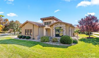 4 Pacifico Dr, Asheville, NC 28806