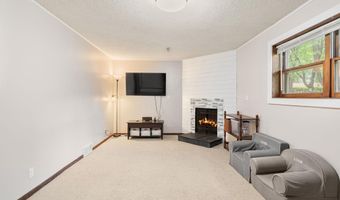 1304 Swanhill Dr, Albert Lea, MN 56007