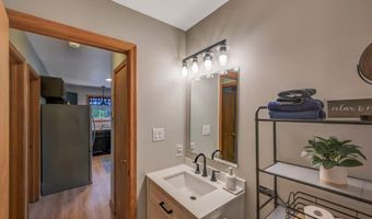 238 King Arthur Rd, Blakeslee, PA 18610