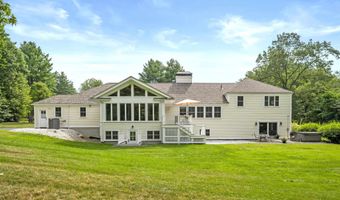 20 Martingale Rd, Amherst, NH 03031