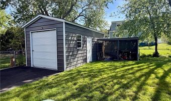 770 Metacom Ave, Bristol, RI 02809