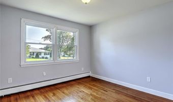 45 Countryside Dr, North Providence, RI 02904
