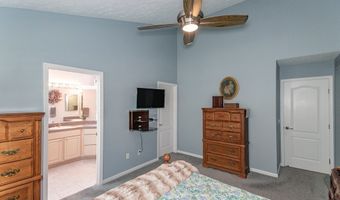 118 Kensington Ct, Aurora, OH 44202