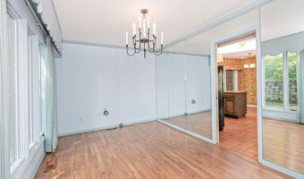 191 Parkview Dr, Aurora, OH 44202