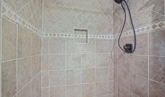 1204 Cedar Crk NE, Arab, AL 35016