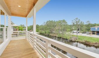 4167 Nineteenth St, Bay St. Louis, MS 39520