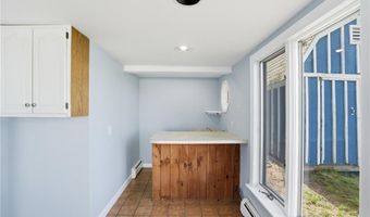 29 E Shore Dr, Coventry, RI 02816