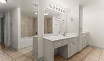 2045 3rd St #305, Baton Rouge, LA 70802
