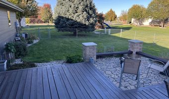 1109 Clover Ct, Aberdeen, SD 57401