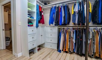 2119 SE 12th Ave, Aberdeen, SD 57401