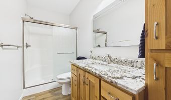 117 E Birchwood Dr, Brandon, SD 57005