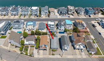 733 21st St, Avalon, NJ 08202