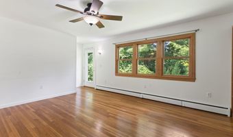 138 Wantastiquet Dr, Brattleboro, VT 05301