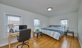 15-17 Peaceable St, Boston, MA 02135