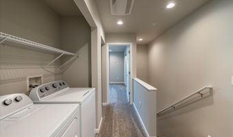 318 11TH St, Bandon, OR 97411