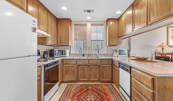 545 A St, Ashland, OR 97520