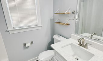 6 COURTSIDE Ln, Ashland, VA 23005