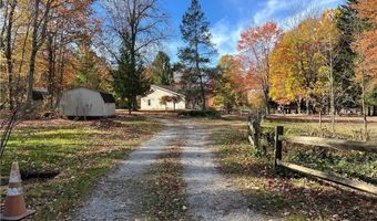1194 Van Winkle Dr, Ashtabula, OH 44004