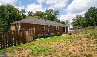 5012 LARNO Dr, Alexandria, VA 22310