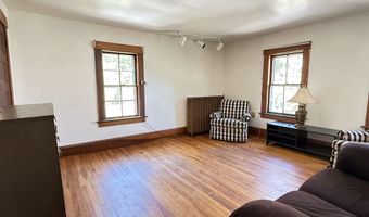 58 Oak St, Brattleboro, VT 05301