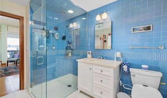 341 Thames St S-104, Bristol, RI 02809