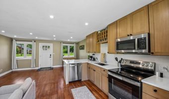 1425 N Wilke Rd, Arlington Heights, IL 60004