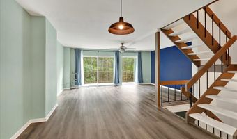 99 BURNING TREE Ln, Reading, PA 19607