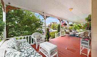 109 CENTRE St, Beach Haven, NJ 08008