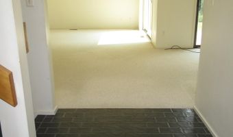 1 Westbury Ct, Ann Arbor, MI 48105