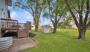 2205 Country Cove Ln, Altoona, IA 50009