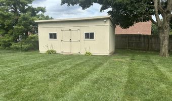 8249 Burn Ct, Indianapolis, IN 46217