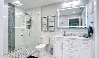 6531 SANTIAGO Ct, Apollo Beach, FL 33572