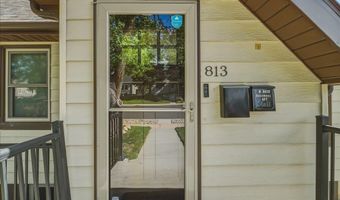 813 W 2ND Ave, Cheyenne, WY 82001