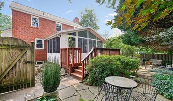 4525 N CHELSEA Ln, Bethesda, MD 20814