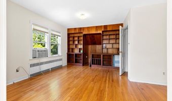 73 Oakwood St, Albany, NY 12208