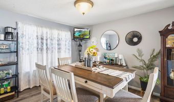 5 Brentwood Dr, Bayville, NJ 08721