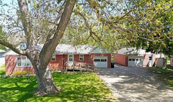 425 Cherry Ave N, Annandale, MN 55302