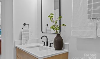 2461 Eaton Rd, Charlotte, NC 28205