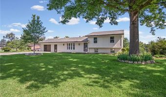 8381 Pratt Rd, Atchison, KS 66002